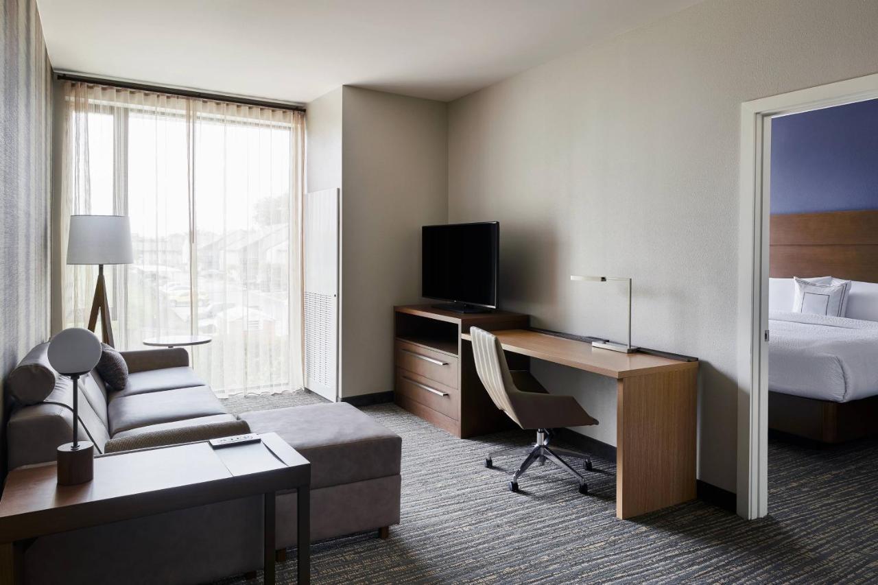 Residence Inn By Marriott Dallas By The Galleria Exteriör bild